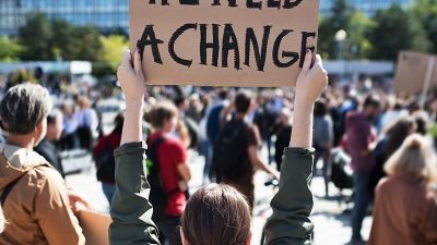 we_need_change-800x683-1